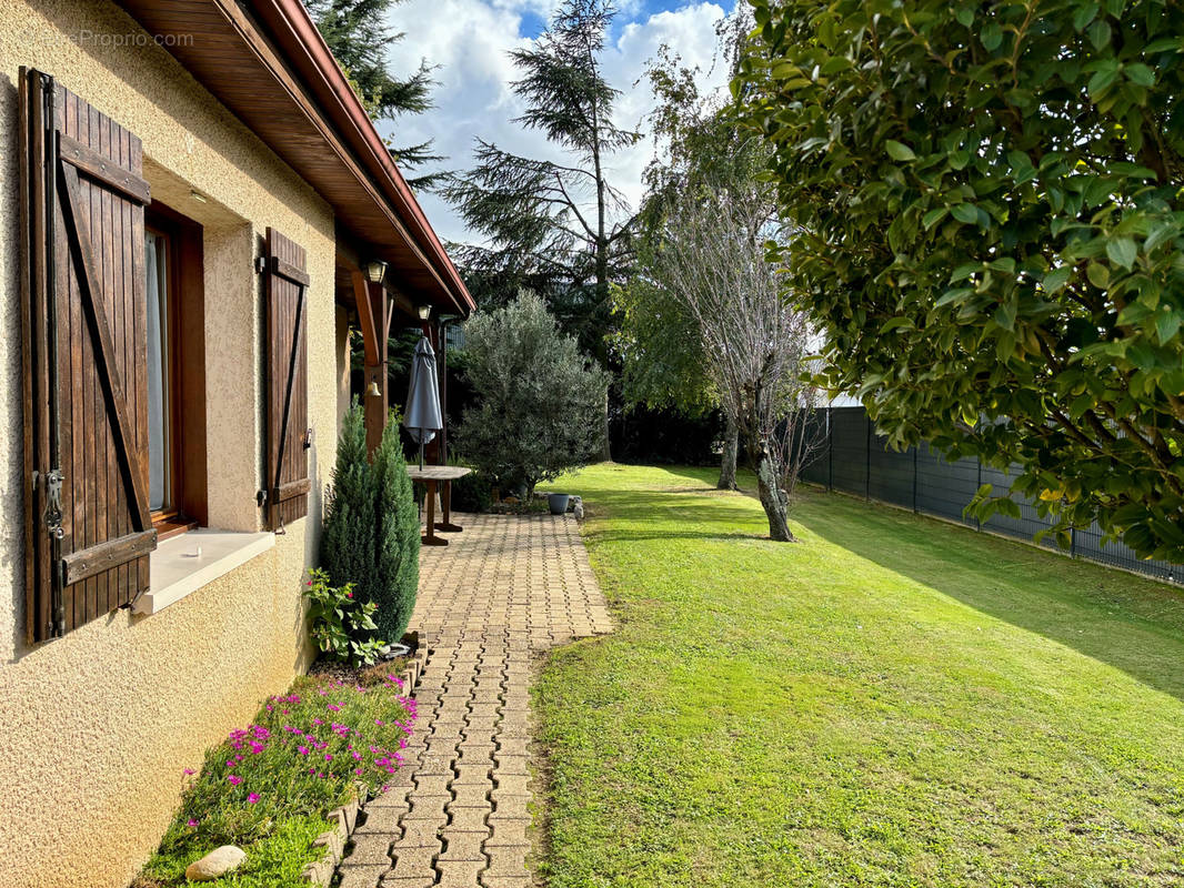 Maison à CAILLOUX-SUR-FONTAINES