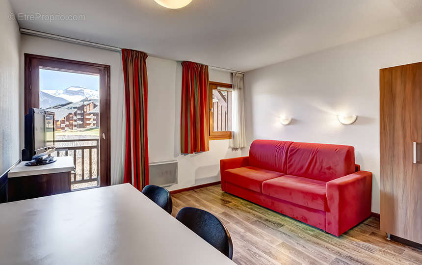 Appartement à MORILLON