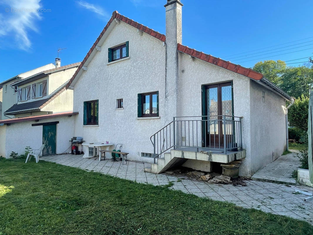 Maison à TREMBLAY-EN-FRANCE