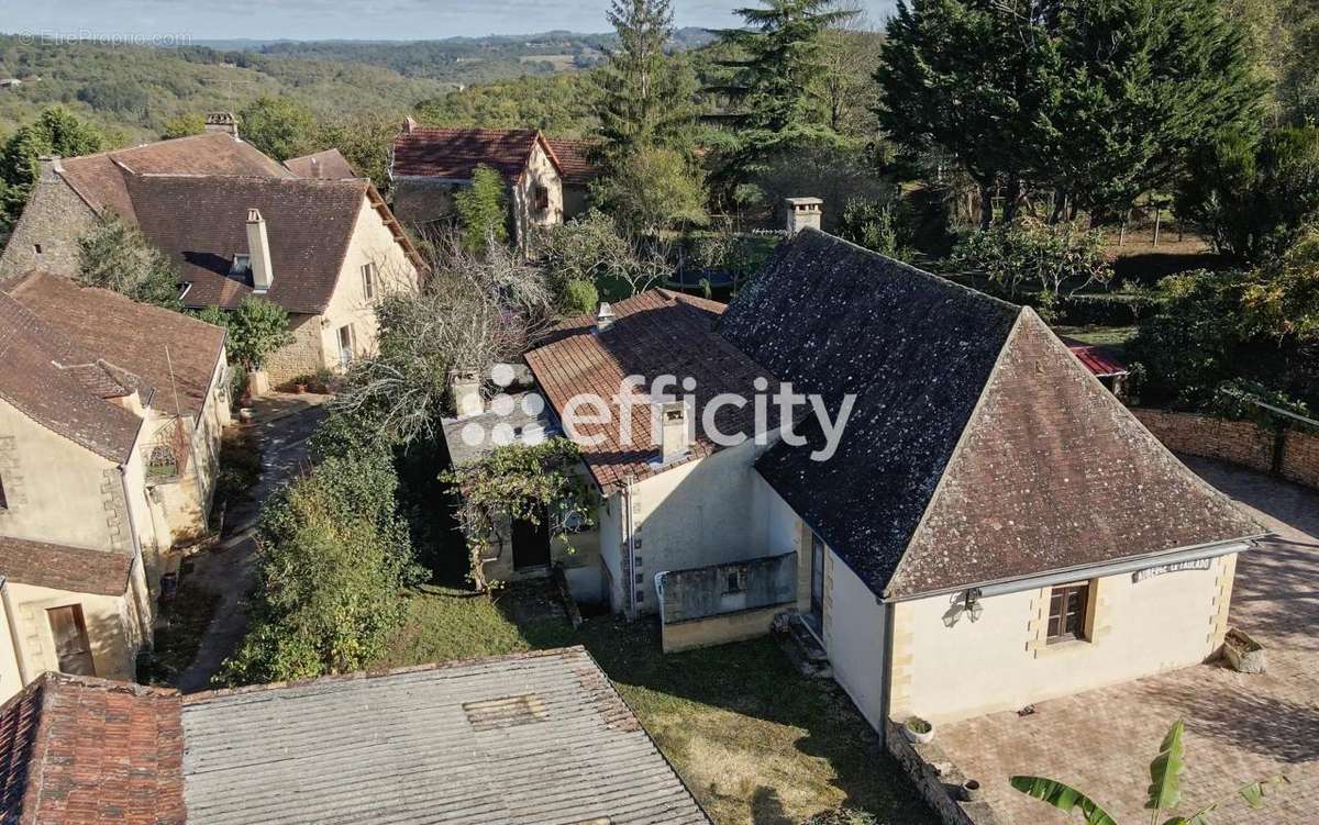 Maison à LES EYZIES-DE-TAYAC-SIREUIL