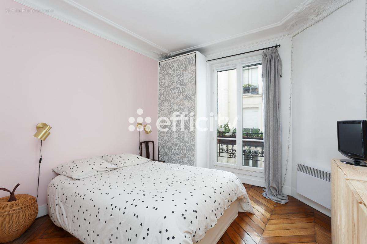 Appartement à PARIS-9E