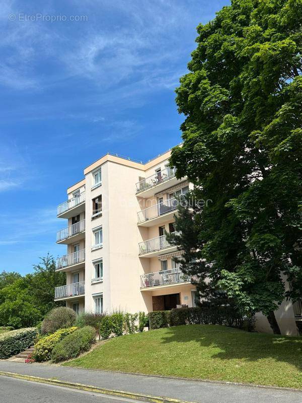 Appartement à VAIRES-SUR-MARNE