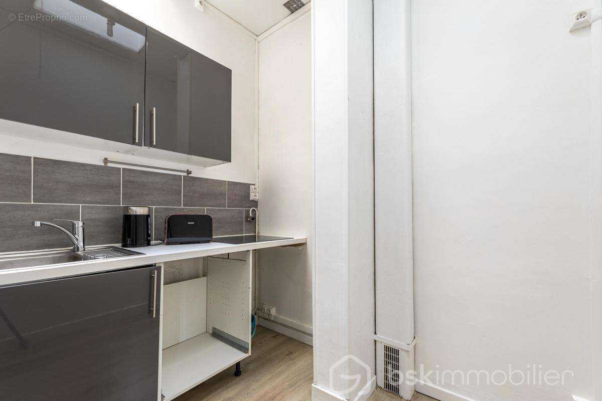 Appartement à PARIS-10E