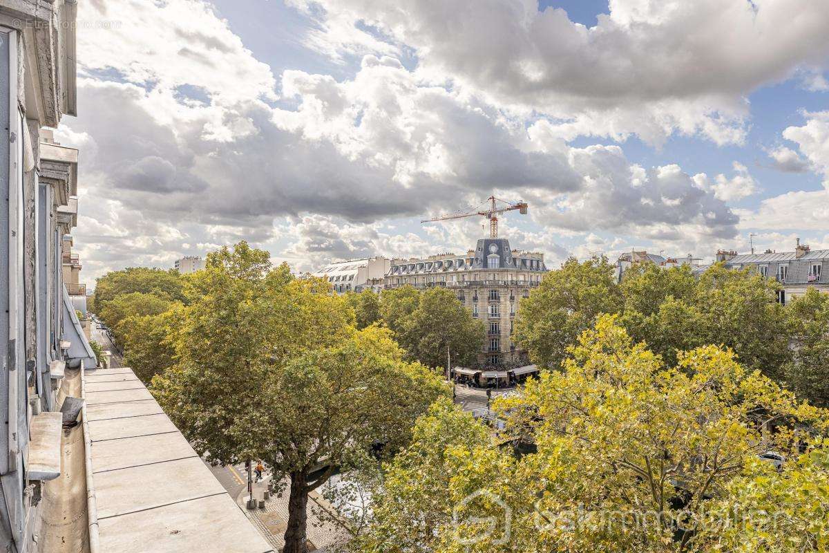 Appartement à PARIS-10E