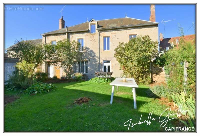 Maison à VESDUN