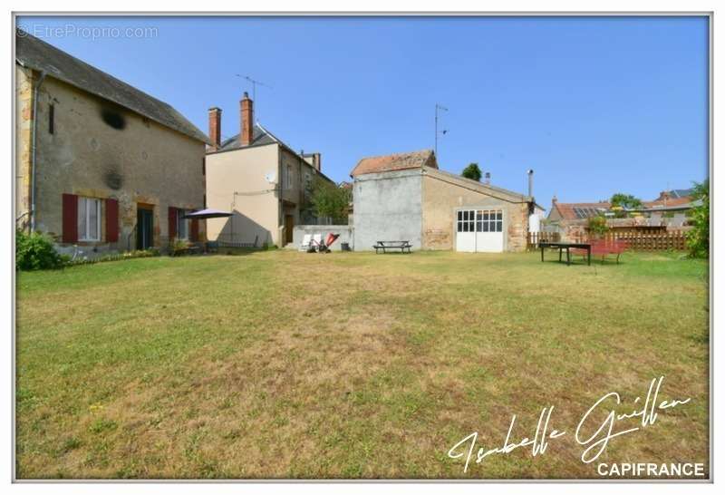 Maison à VESDUN