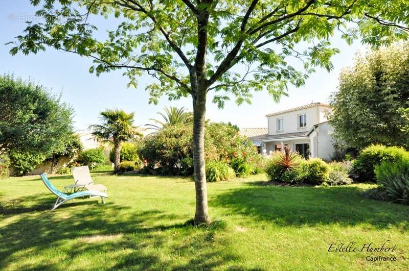 Maison à SALLES-SUR-MER