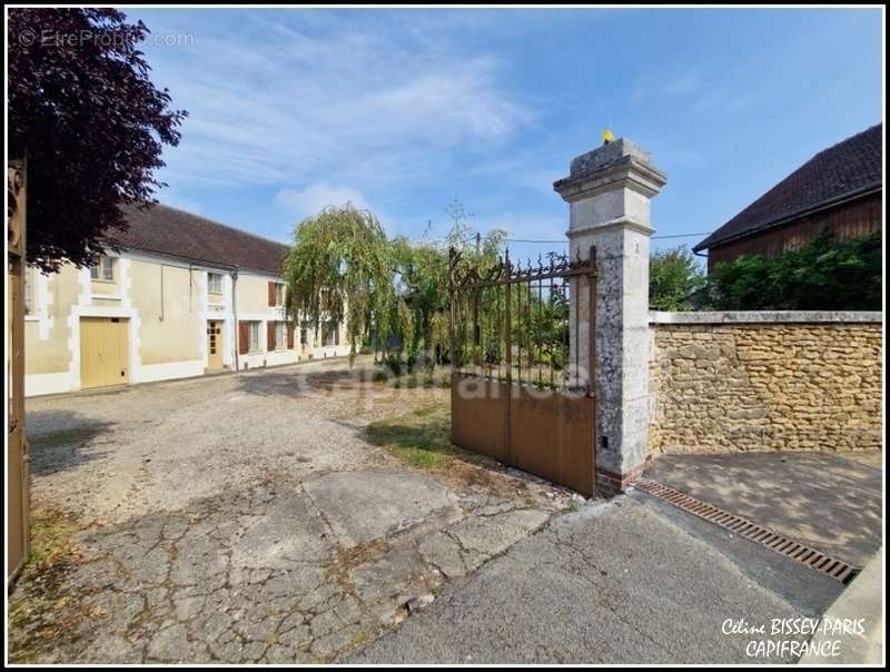 Maison à SAINT-GEORGES-SUR-BAULCHE