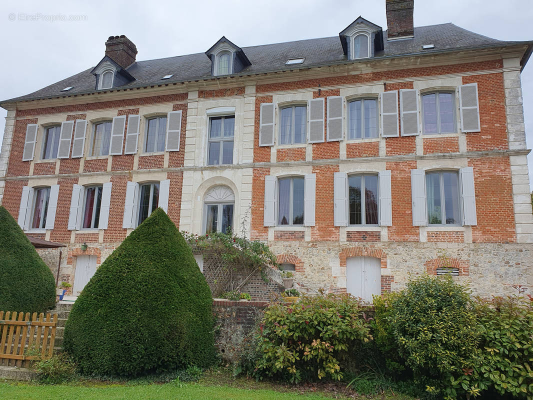 Maison à CORMEILLES