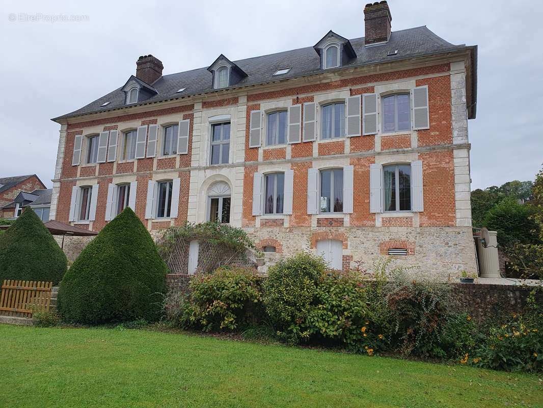 Maison à CORMEILLES