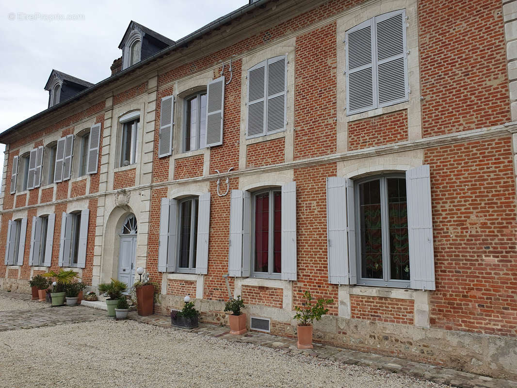 Maison à CORMEILLES