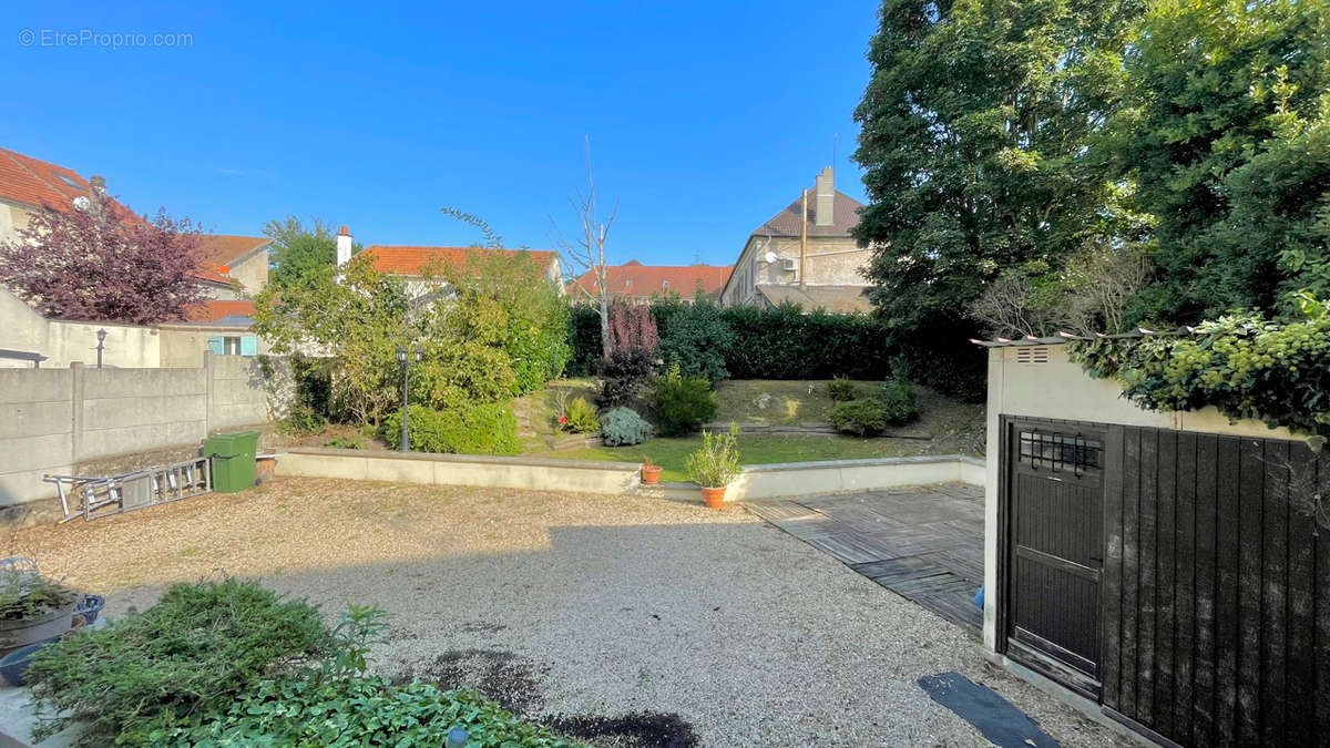 Maison à LIZY-SUR-OURCQ