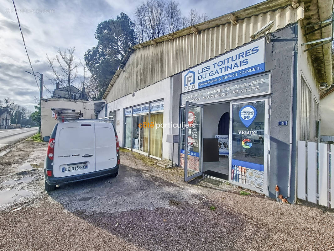 Commerce à FERRIERES-EN-GATINAIS