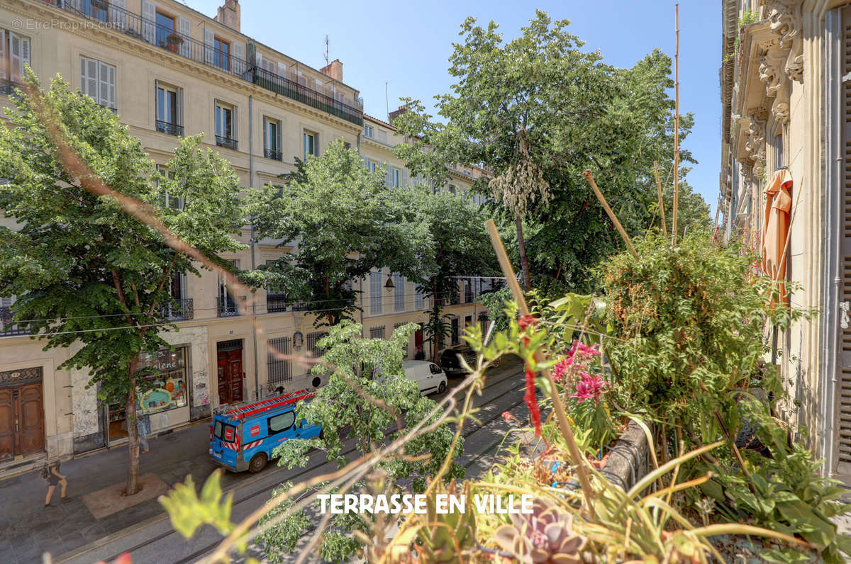 Commerce à MARSEILLE-1E