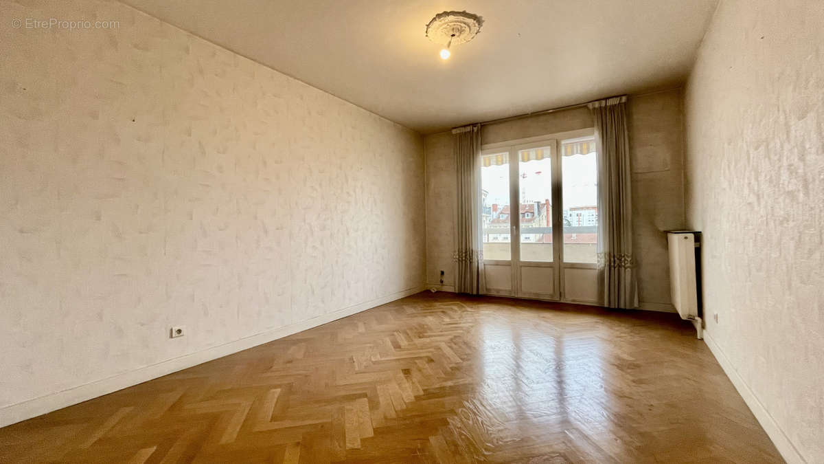 Appartement à VILLEURBANNE