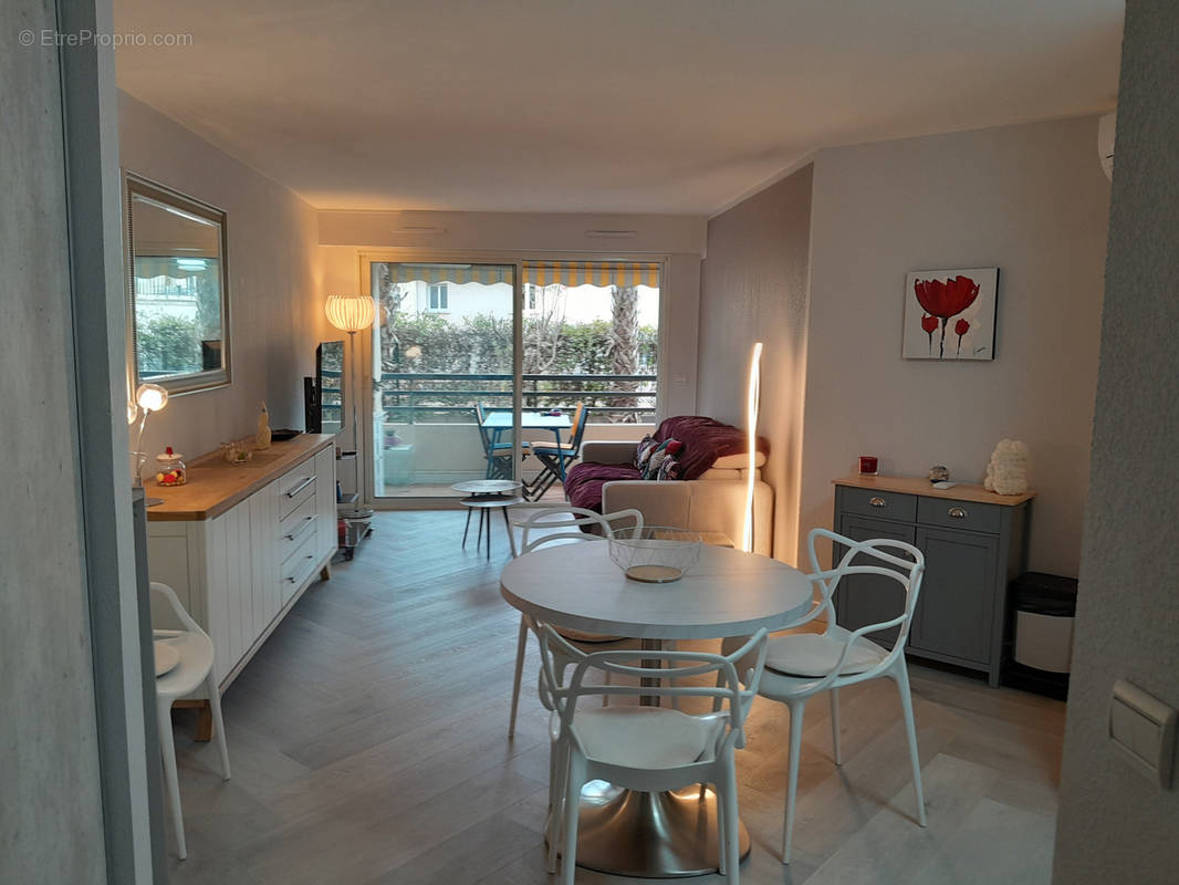 Appartement à SAINT-RAPHAEL