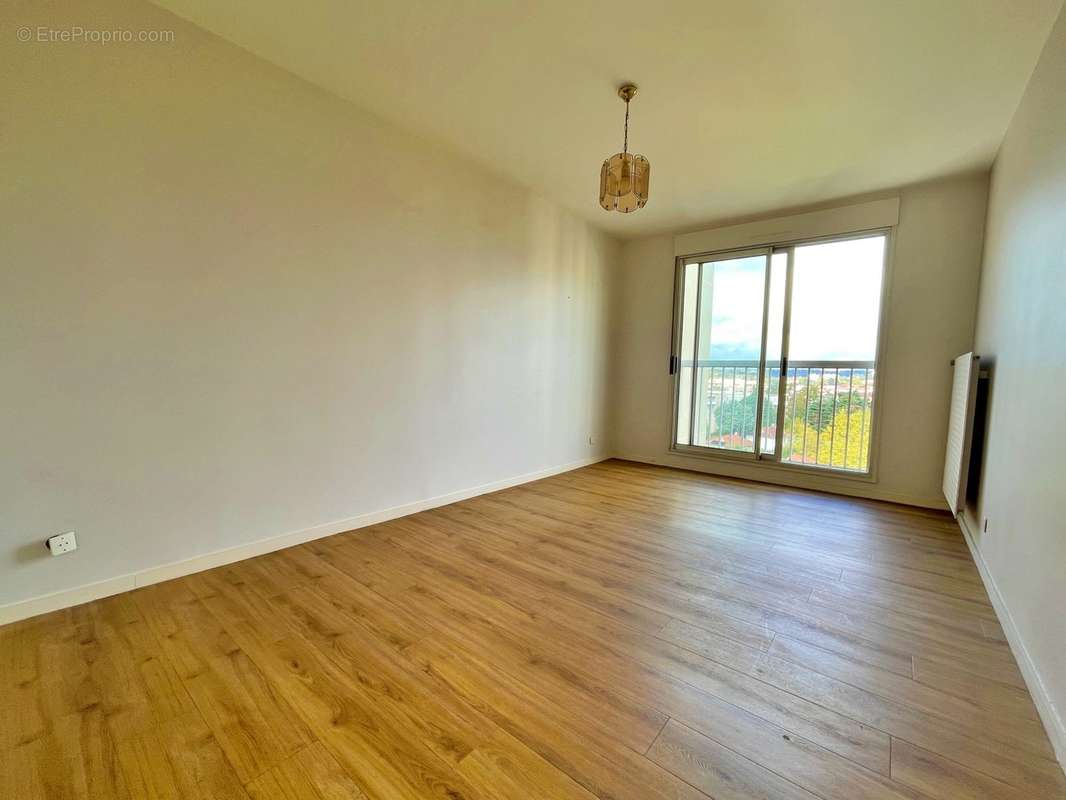 Appartement à LYON-5E