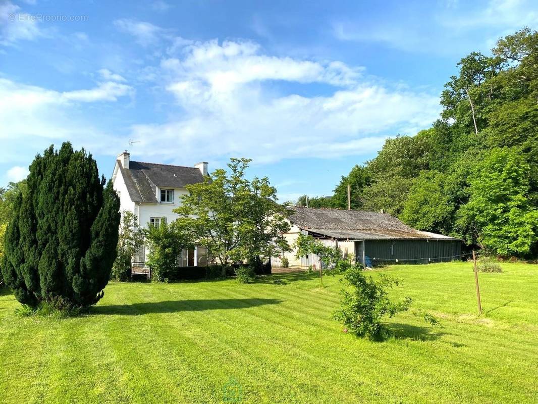 Maison à MATIGNON