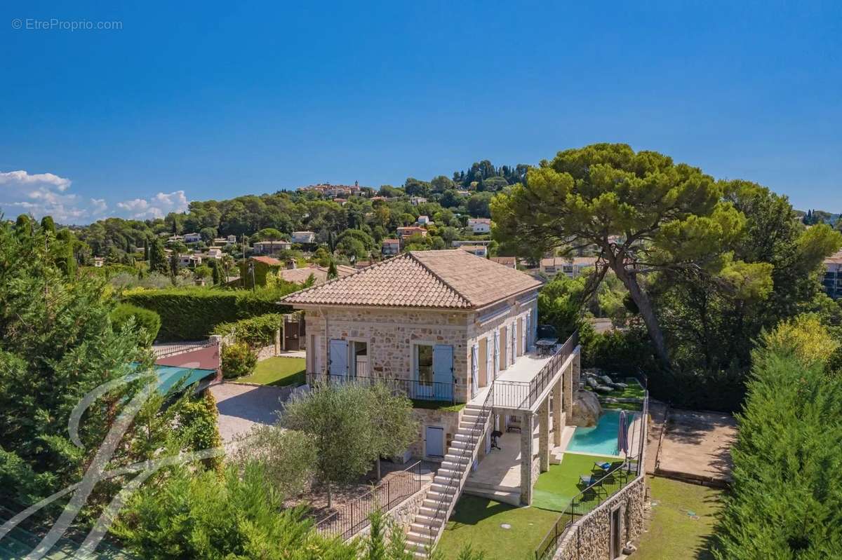 Maison à MOUGINS