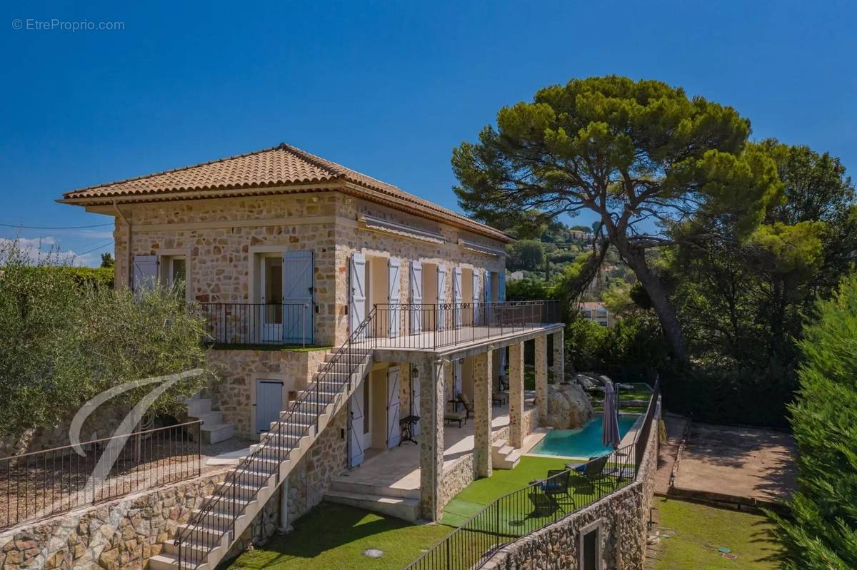 Maison à MOUGINS