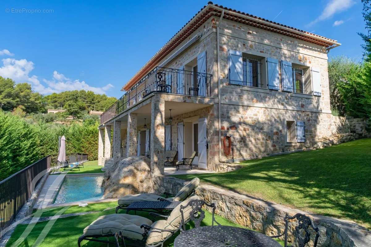 Maison à MOUGINS