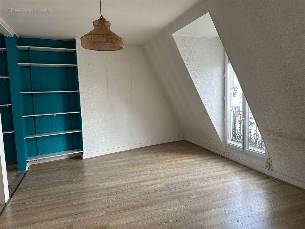 Appartement à PARIS-10E