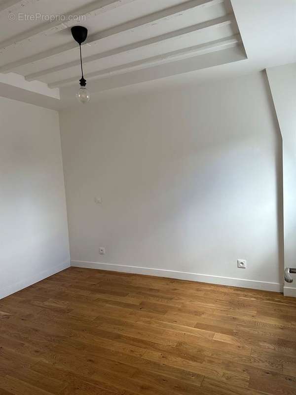 Appartement à PARIS-10E