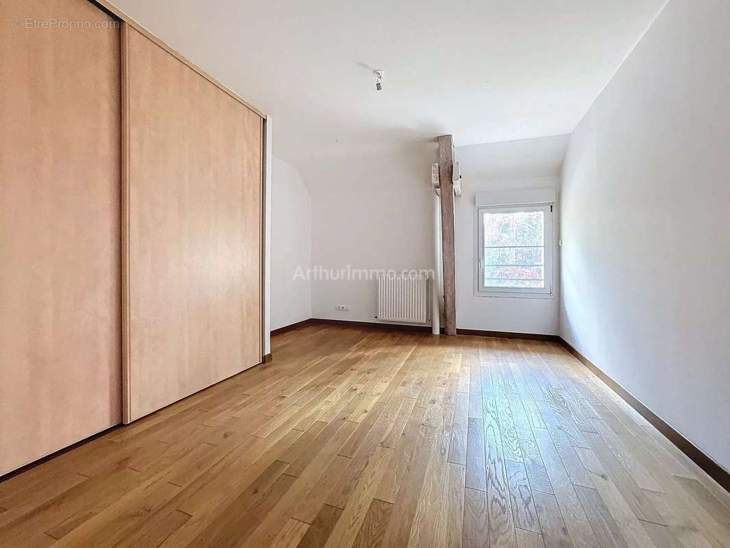 Appartement à BEZANNES