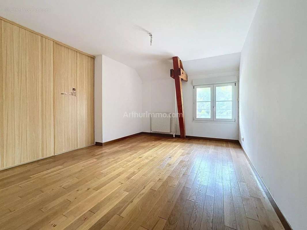 Appartement à BEZANNES