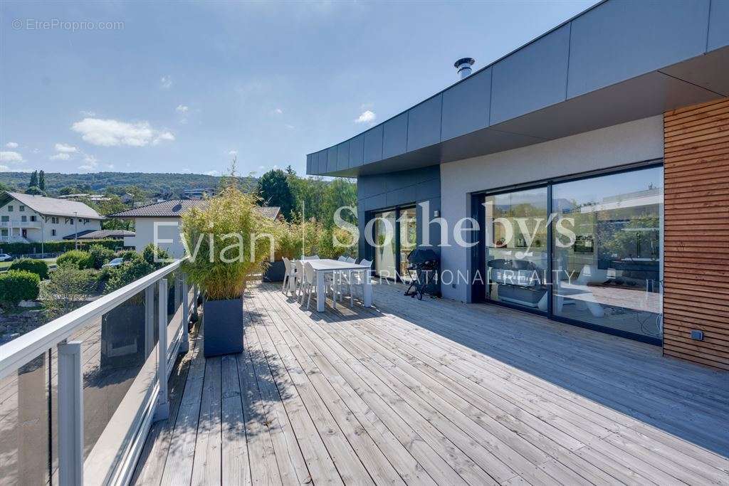 Appartement à EVIAN-LES-BAINS