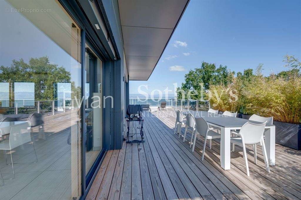 Appartement à EVIAN-LES-BAINS