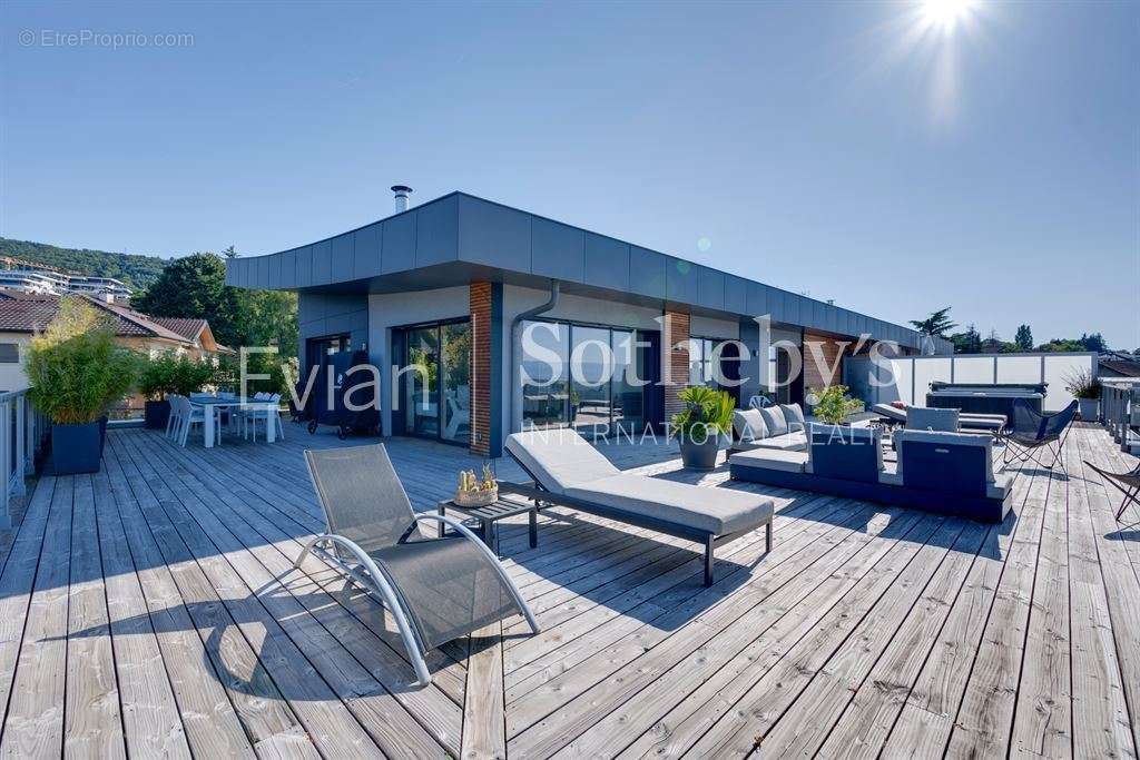 Appartement à EVIAN-LES-BAINS