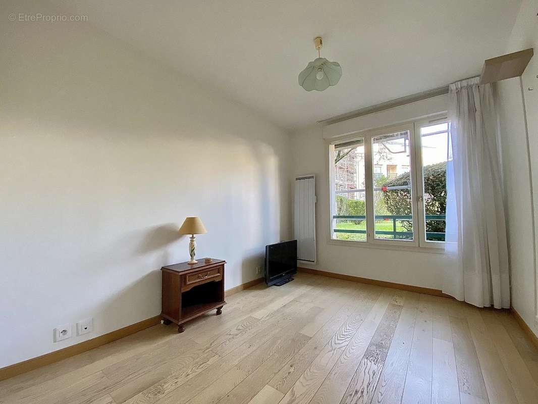 Appartement à LE PLESSIS-TREVISE