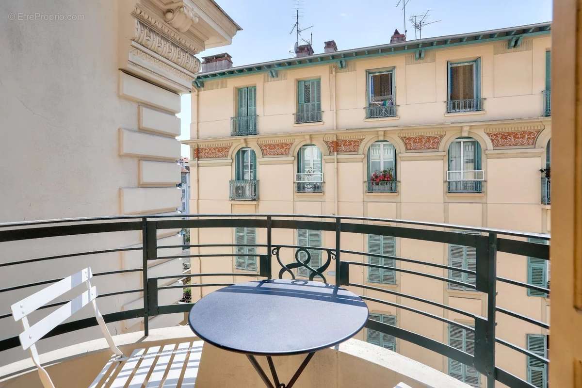 Appartement à NICE