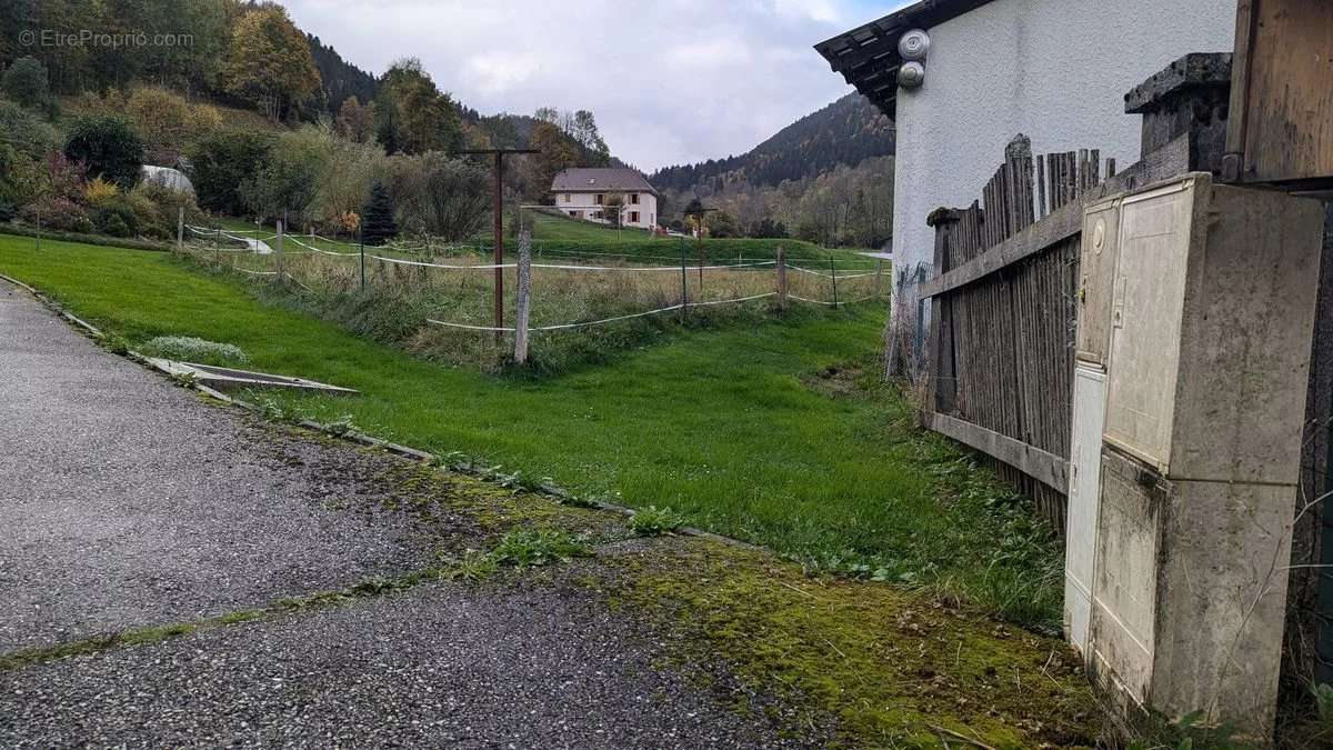 Terrain à SAINT-PIERRE-D&#039;ENTREMONT