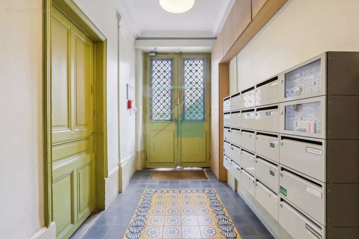 Appartement à PARIS-11E