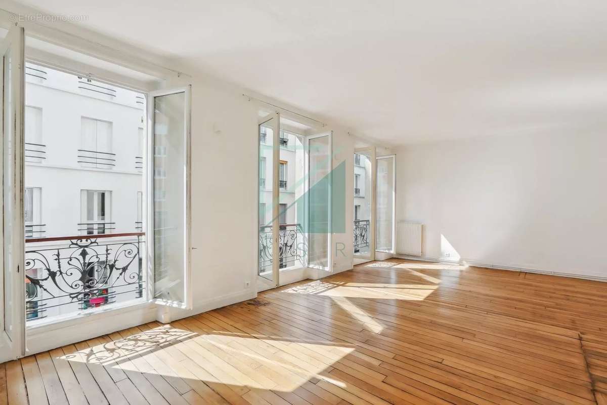 Appartement à PARIS-11E