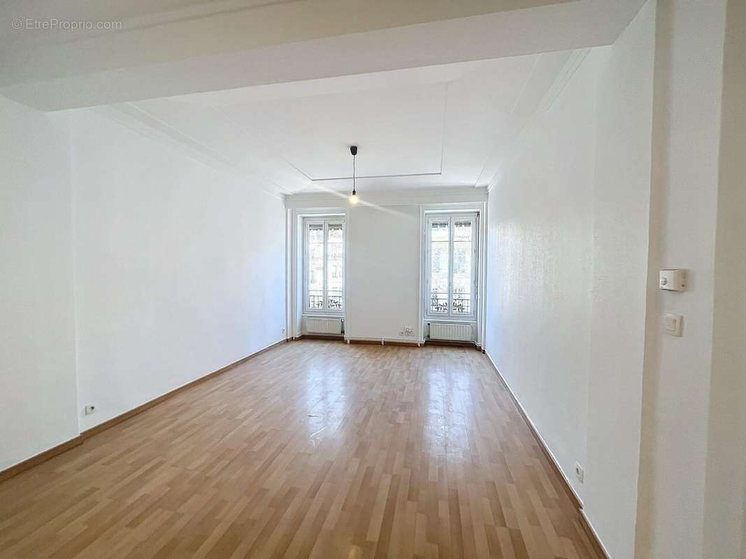 Appartement à LYON-6E