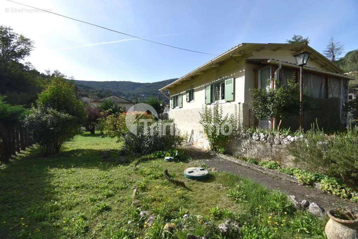 Maison à LA TRINITE