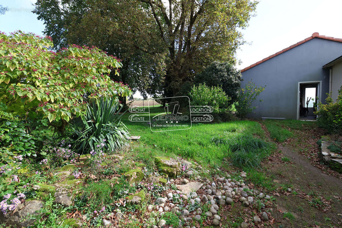 Maison à LANDEMONT