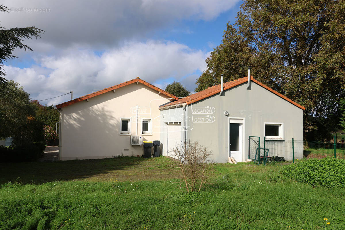 Maison à LANDEMONT