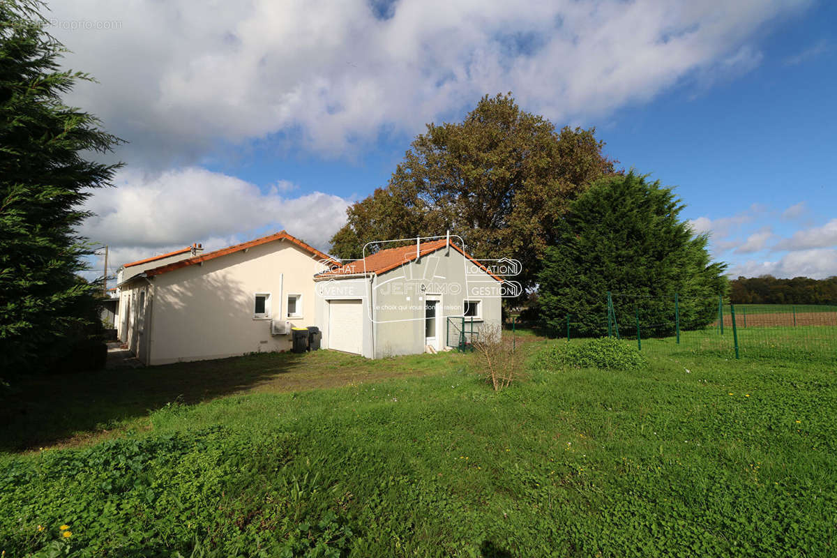 Maison à LANDEMONT