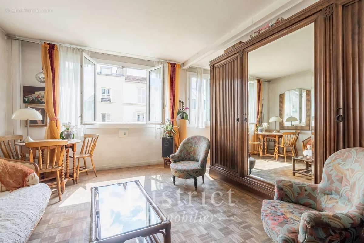 Appartement à PARIS-15E