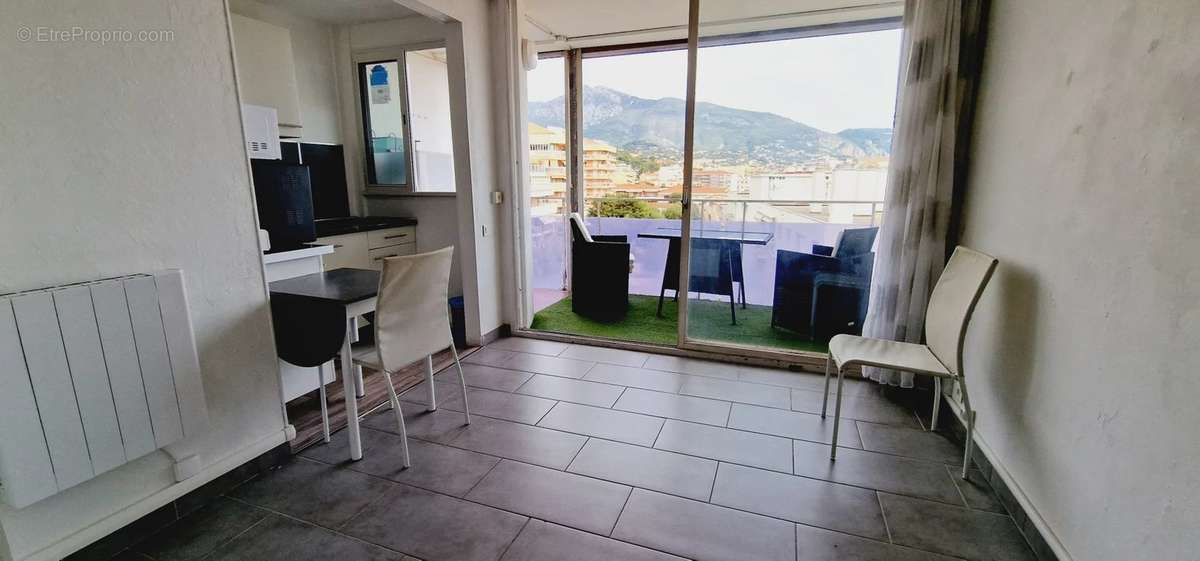 Appartement à ROQUEBRUNE-CAP-MARTIN