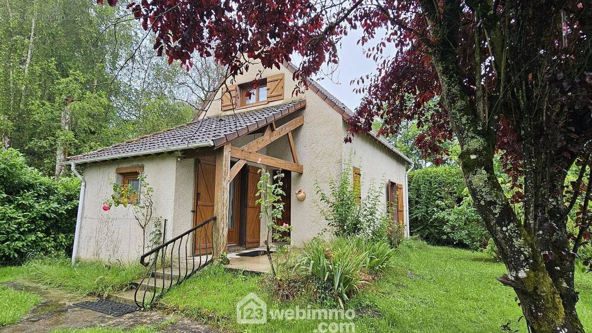 Venez visiter cette maison d&#039;une surface de 70 m². - Maison à MILLY-LA-FORET