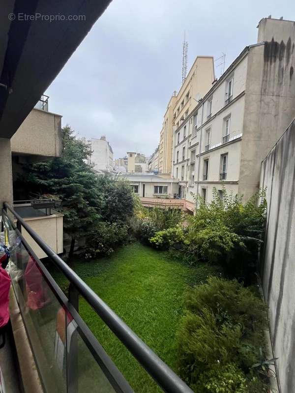 Appartement à PARIS-10E