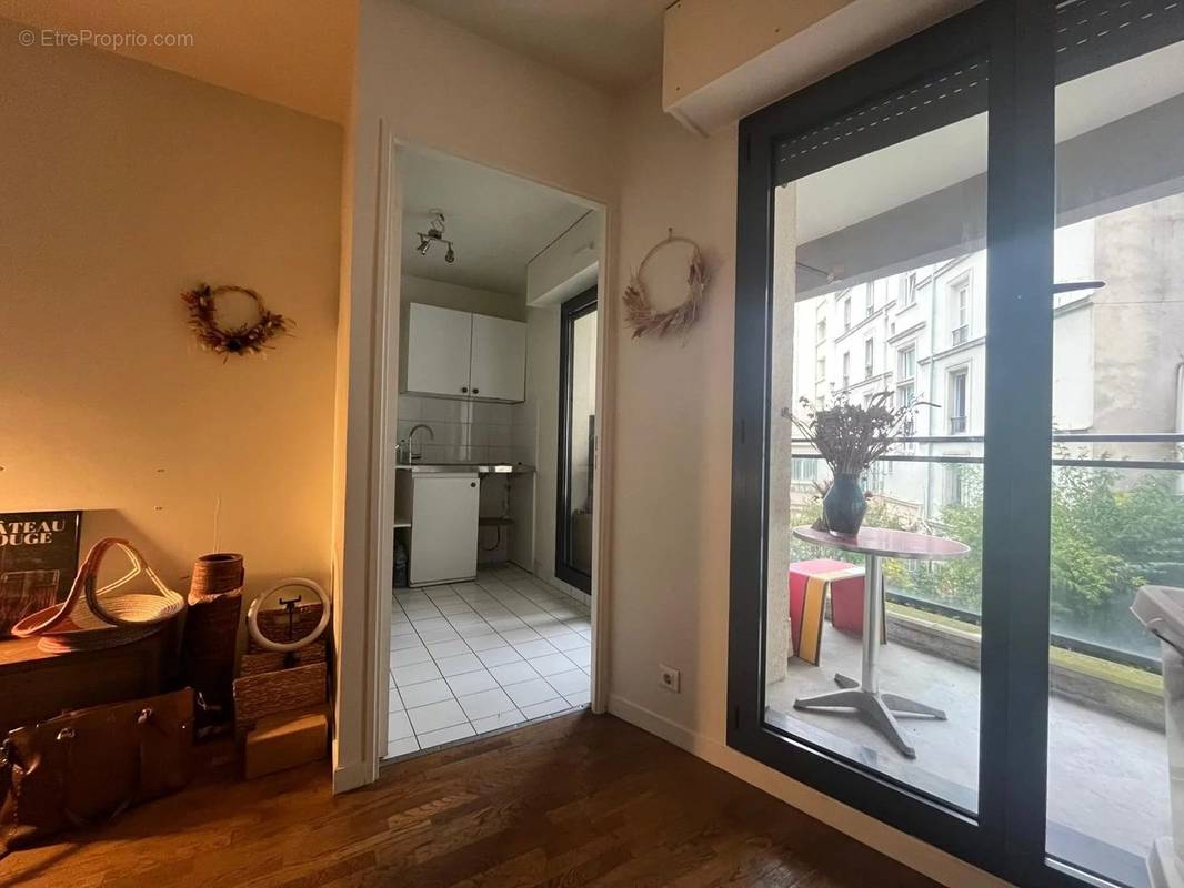 Appartement à PARIS-10E