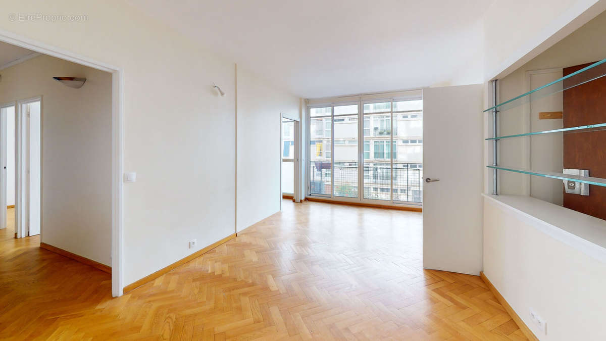 Appartement à PARIS-15E