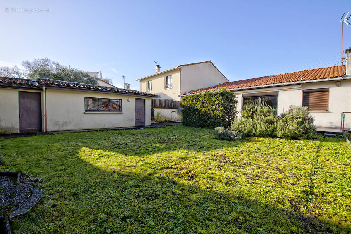 Maison à MERIGNAC