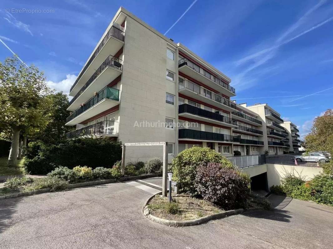 Appartement à LIVRY-GARGAN